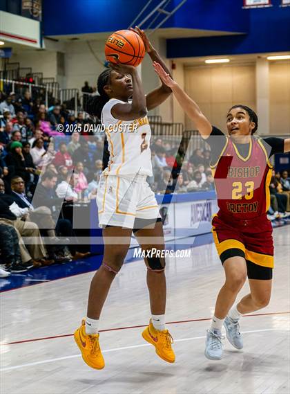 Thumbnail 1 in Bishop Ireton vs. Bishop McNamara (WCAC Final) photogallery.