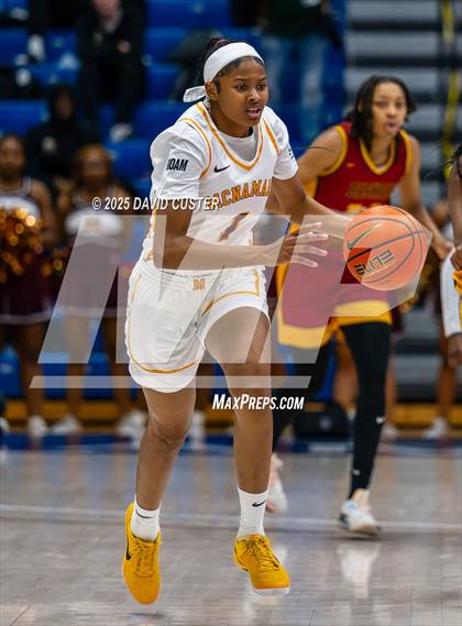 Thumbnail 3 in Bishop Ireton vs. Bishop McNamara (WCAC Final) photogallery.