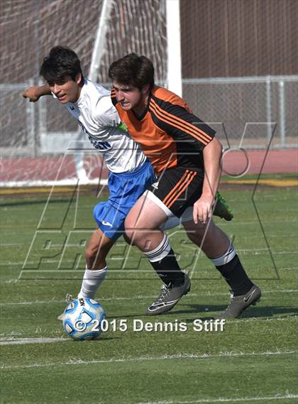 Thumbnail 2 in Summerville vs. Linden (CIF SJS D5 Final) photogallery.