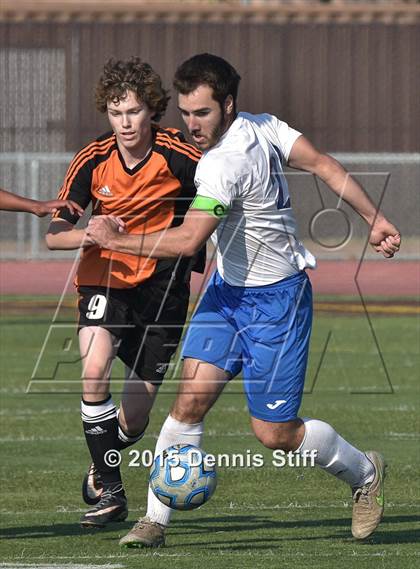 Thumbnail 1 in Summerville vs. Linden (CIF SJS D5 Final) photogallery.