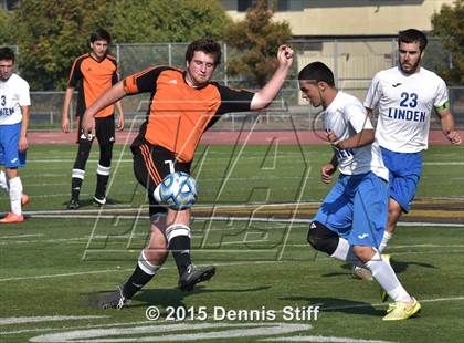 Thumbnail 2 in Summerville vs. Linden (CIF SJS D5 Final) photogallery.