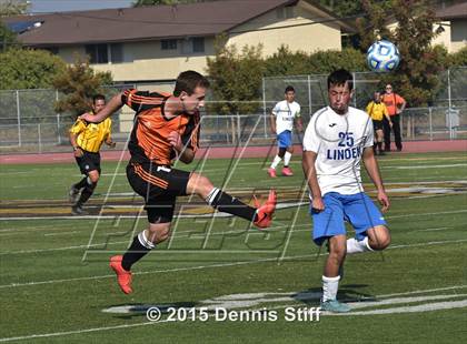 Thumbnail 1 in Summerville vs. Linden (CIF SJS D5 Final) photogallery.