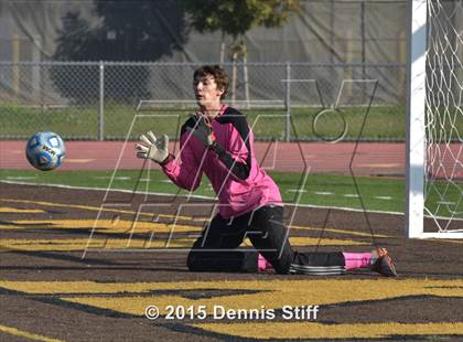 Thumbnail 1 in Summerville vs. Linden (CIF SJS D5 Final) photogallery.