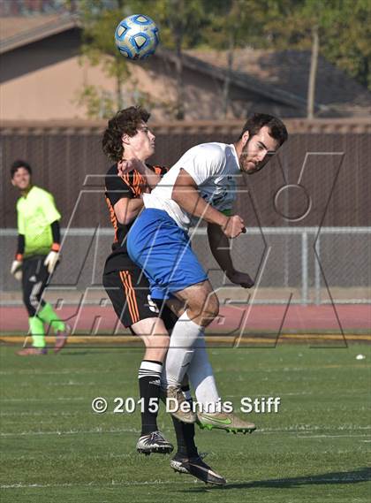 Thumbnail 2 in Summerville vs. Linden (CIF SJS D5 Final) photogallery.