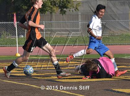 Thumbnail 3 in Summerville vs. Linden (CIF SJS D5 Final) photogallery.