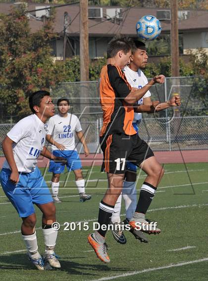Thumbnail 2 in Summerville vs. Linden (CIF SJS D5 Final) photogallery.