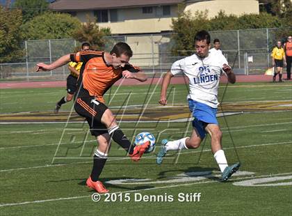Thumbnail 3 in Summerville vs. Linden (CIF SJS D5 Final) photogallery.