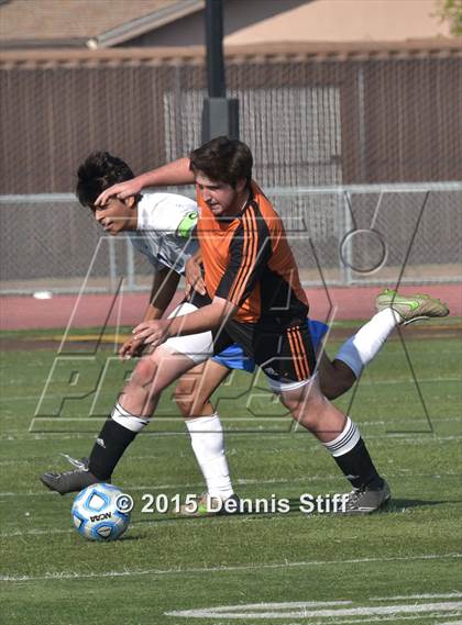 Thumbnail 1 in Summerville vs. Linden (CIF SJS D5 Final) photogallery.