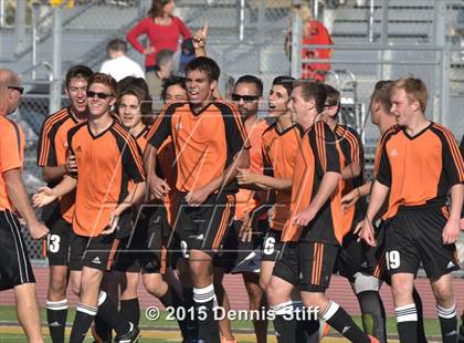 Thumbnail 3 in Summerville vs. Linden (CIF SJS D5 Final) photogallery.