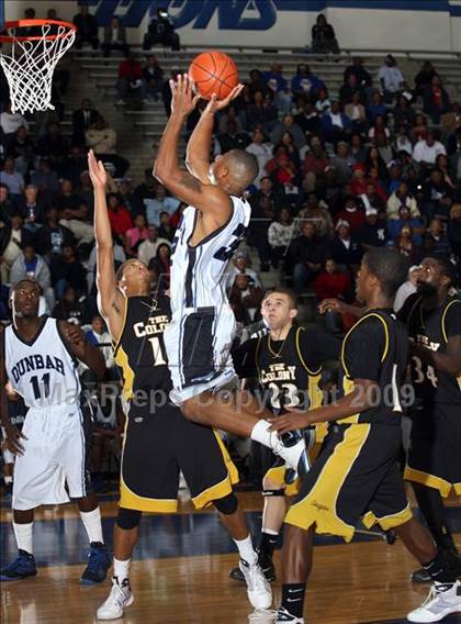 Thumbnail 2 in The Colony vs. Dunbar (Texas 4A Area Region 1) photogallery.