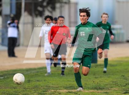 Thumbnail 1 in Marshall vs Eagle Rock photogallery.