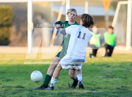Thumbnail 1 in Marshall vs Eagle Rock photogallery.