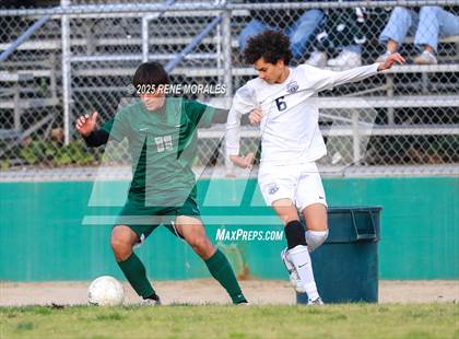 Thumbnail 1 in Marshall vs Eagle Rock photogallery.