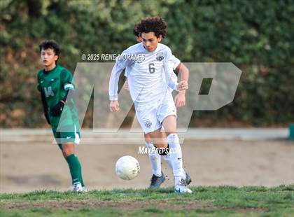 Thumbnail 1 in Marshall vs Eagle Rock photogallery.