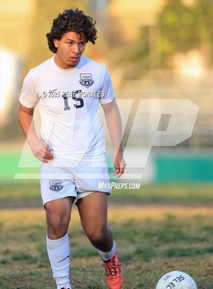 Thumbnail 1 in Marshall vs Eagle Rock photogallery.