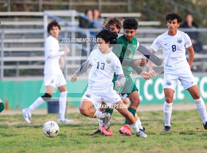 Thumbnail 1 in Marshall vs Eagle Rock photogallery.