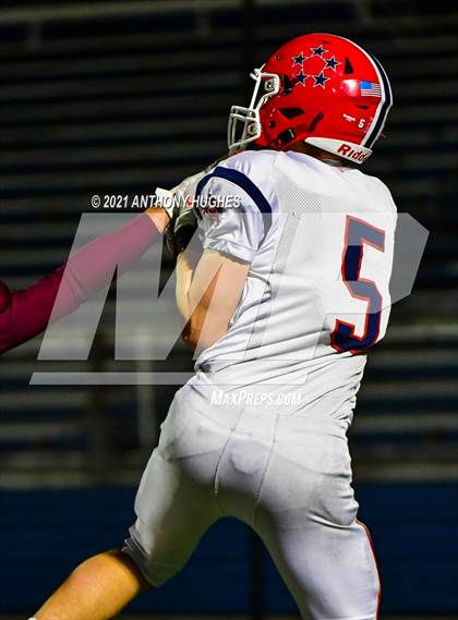 Thumbnail 2 in Garden City vs. MacArthur (Section VIII Nassau II Championship) photogallery.