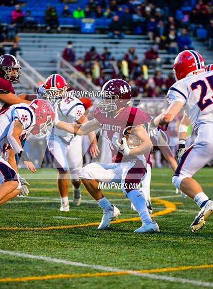 Thumbnail 3 in Garden City vs. MacArthur (Section VIII Nassau II Championship) photogallery.