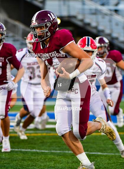 Thumbnail 3 in Garden City vs. MacArthur (Section VIII Nassau II Championship) photogallery.