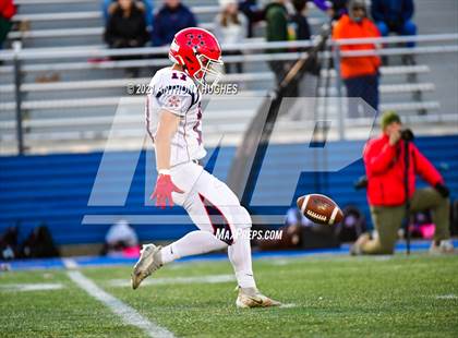 Thumbnail 2 in Garden City vs. MacArthur (Section VIII Nassau II Championship) photogallery.
