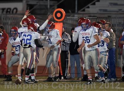 Thumbnail 2 in Vestavia Hills vs. Huntsville (AHSAA Playoff Round 2) photogallery.