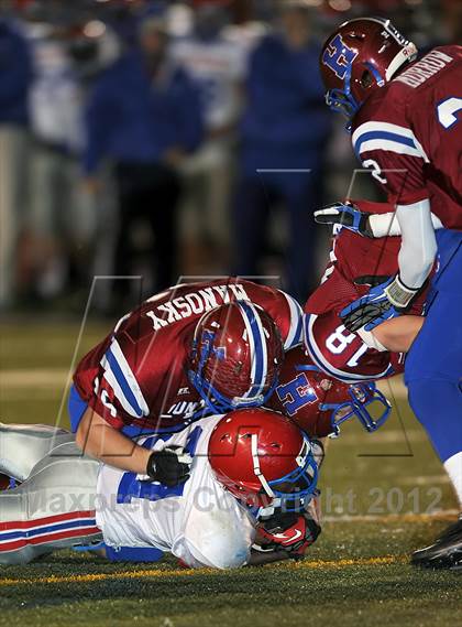 Thumbnail 1 in Vestavia Hills vs. Huntsville (AHSAA Playoff Round 2) photogallery.