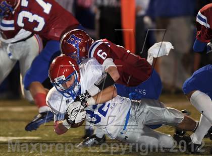 Thumbnail 2 in Vestavia Hills vs. Huntsville (AHSAA Playoff Round 2) photogallery.