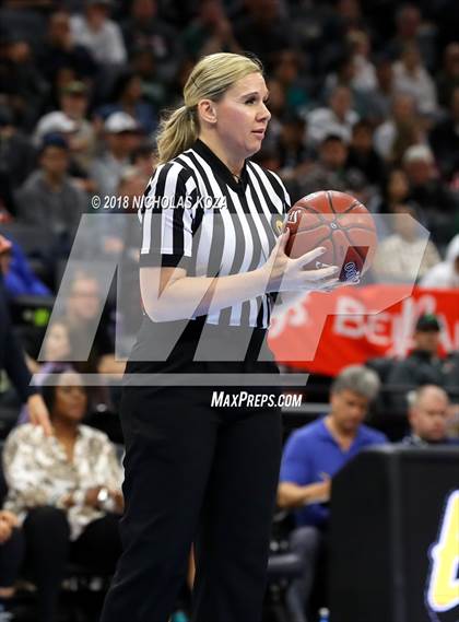 Thumbnail 2 in Windward vs. Pinewood (CIF State Open Division Finals) photogallery.