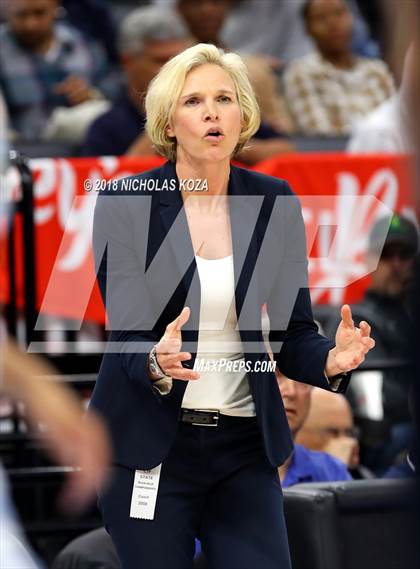 Thumbnail 1 in Windward vs. Pinewood (CIF State Open Division Finals) photogallery.