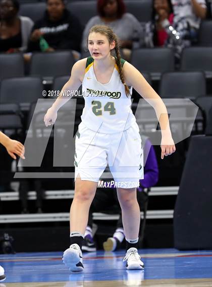 Thumbnail 3 in Windward vs. Pinewood (CIF State Open Division Finals) photogallery.