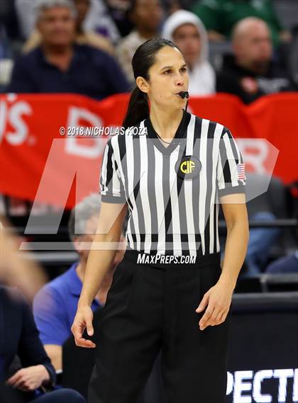 Thumbnail 2 in Windward vs. Pinewood (CIF State Open Division Finals) photogallery.