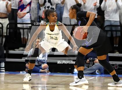 Thumbnail 3 in Windward vs. Pinewood (CIF State Open Division Finals) photogallery.