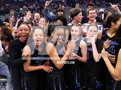 Thumbnail 3 in Windward vs. Pinewood (CIF State Open Division Finals) photogallery.