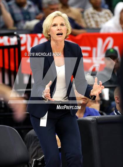 Thumbnail 3 in Windward vs. Pinewood (CIF State Open Division Finals) photogallery.