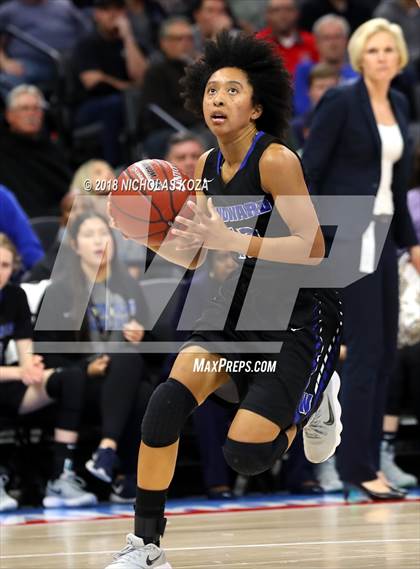 Thumbnail 2 in Windward vs. Pinewood (CIF State Open Division Finals) photogallery.