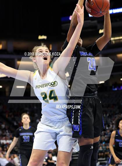 Thumbnail 2 in Windward vs. Pinewood (CIF State Open Division Finals) photogallery.