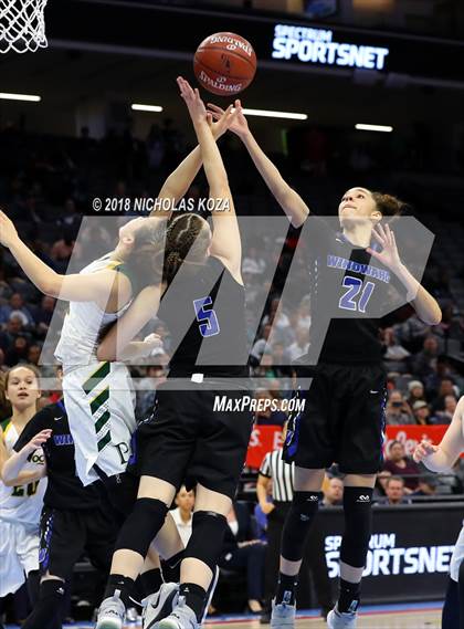 Thumbnail 3 in Windward vs. Pinewood (CIF State Open Division Finals) photogallery.