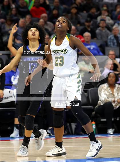 Thumbnail 2 in Windward vs. Pinewood (CIF State Open Division Finals) photogallery.
