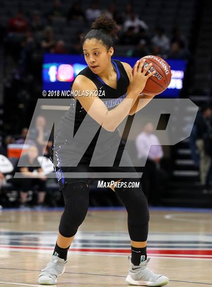 Thumbnail 1 in Windward vs. Pinewood (CIF State Open Division Finals) photogallery.