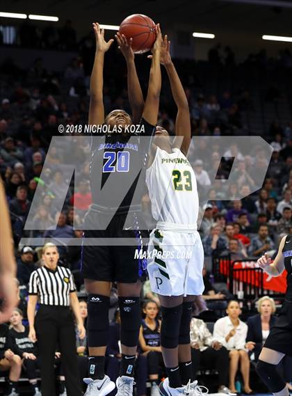 Thumbnail 3 in Windward vs. Pinewood (CIF State Open Division Finals) photogallery.