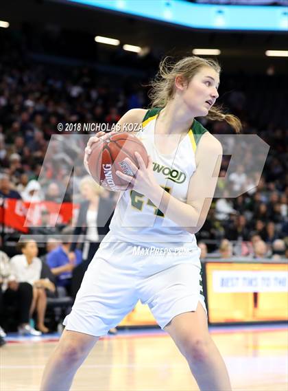 Thumbnail 2 in Windward vs. Pinewood (CIF State Open Division Finals) photogallery.