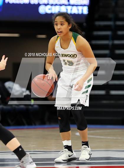Thumbnail 2 in Windward vs. Pinewood (CIF State Open Division Finals) photogallery.