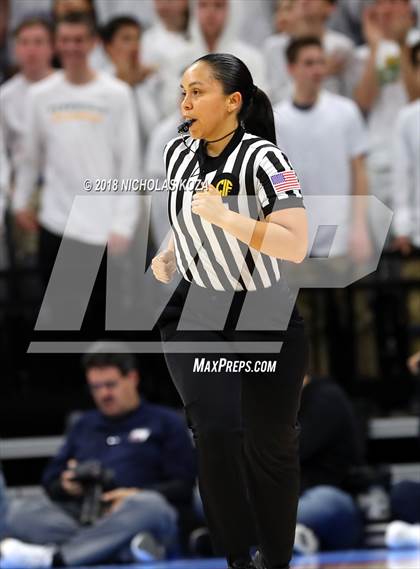 Thumbnail 3 in Windward vs. Pinewood (CIF State Open Division Finals) photogallery.