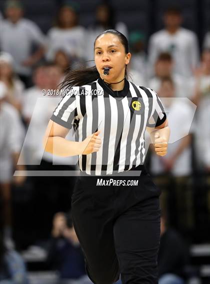 Thumbnail 2 in Windward vs. Pinewood (CIF State Open Division Finals) photogallery.