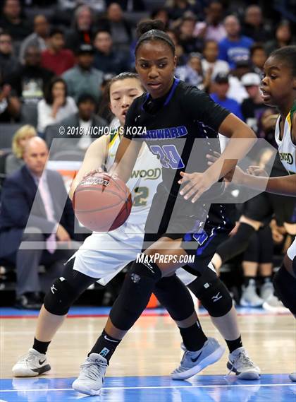 Thumbnail 1 in Windward vs. Pinewood (CIF State Open Division Finals) photogallery.