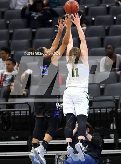 Thumbnail 3 in Windward vs. Pinewood (CIF State Open Division Finals) photogallery.