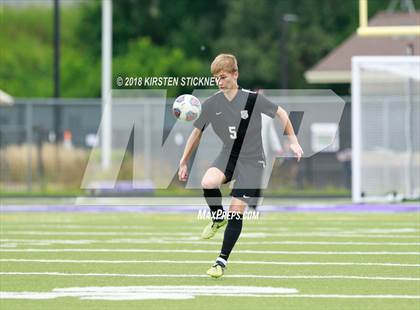 Thumbnail 2 in Niles North vs. Lincoln Park photogallery.