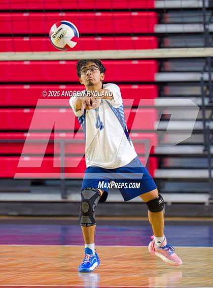 Thumbnail 1 in College View vs. Severance (CHSAA Round1 M2) photogallery.