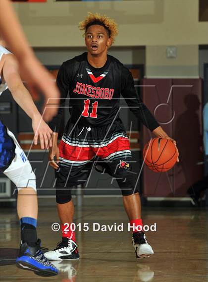Thumbnail 3 in Windward vs. Jonesboro (MaxPreps Holiday Classic) photogallery.