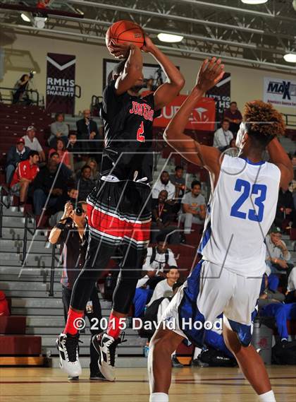 Thumbnail 3 in Windward vs. Jonesboro (MaxPreps Holiday Classic) photogallery.